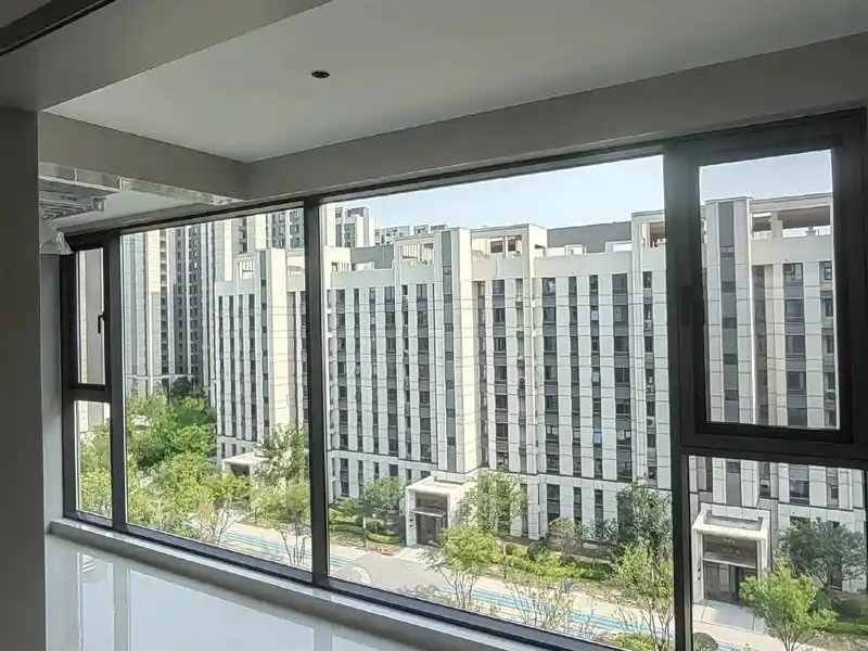金属门窗工程