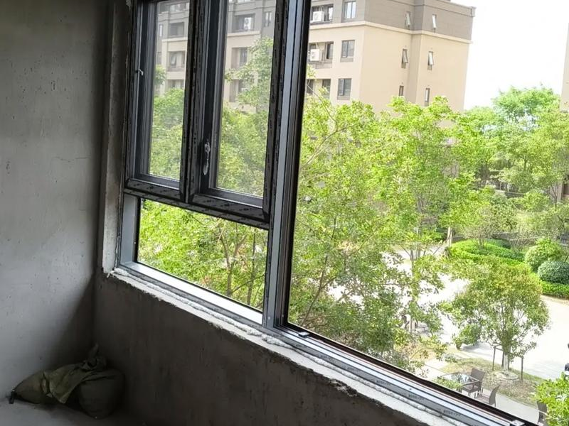 金属门窗工程